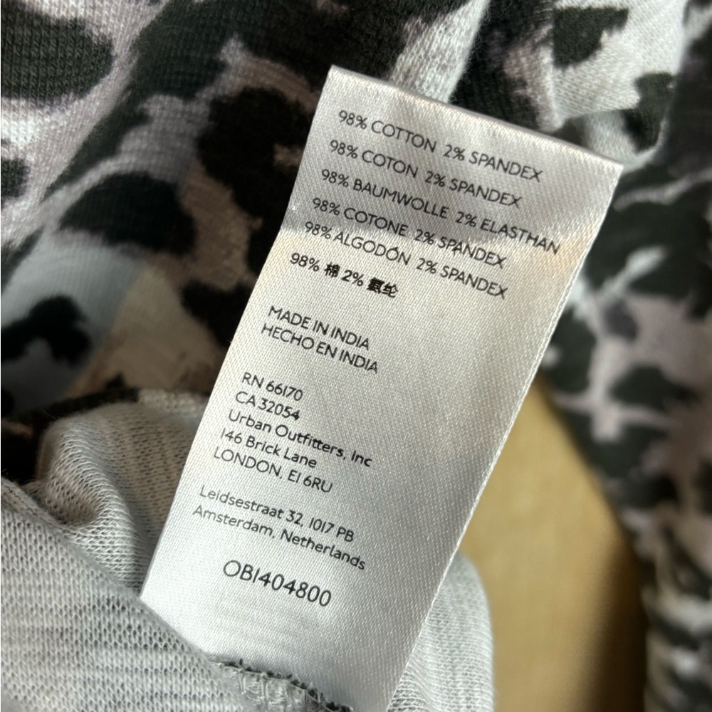 Anthropologie Pilcro Ruffled Turtleneck Top Leopard Print Large - Picture 8 of 9
